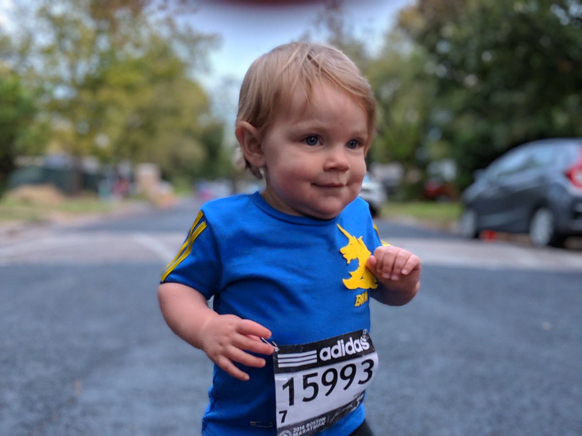 fonguro's tweet photo. Happy Halloween! What's the qualifying time for females under 18 months? @BAA @roguerunning https://t.co/j3ppnDqNYj