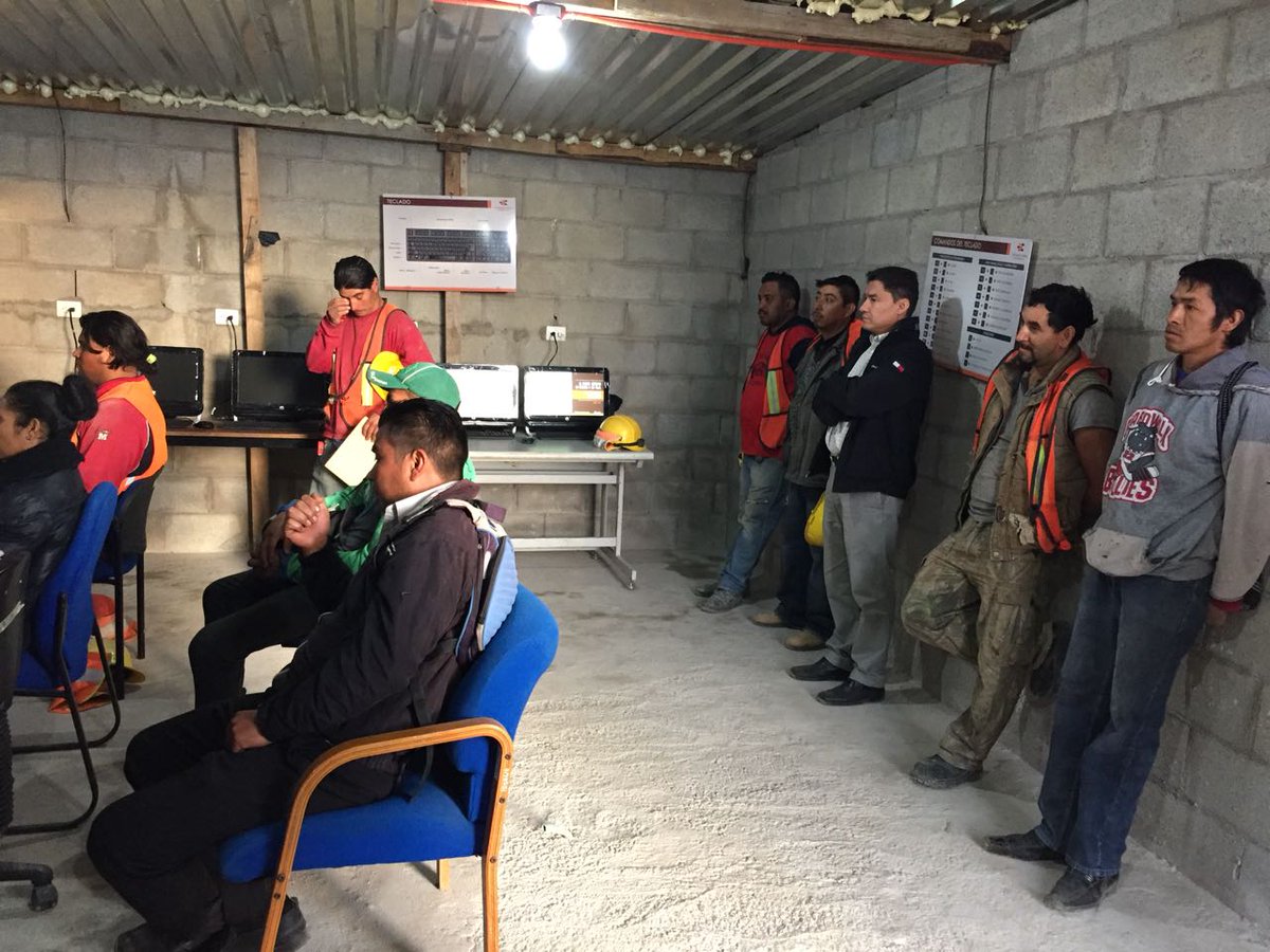 ConstruyendoyC's tweet photo. El día de hoy llevamos a cabo la inauguración del aula Serraton en Toluca, Estado de México de #Procsa https://t.co/L6lt7iNubO