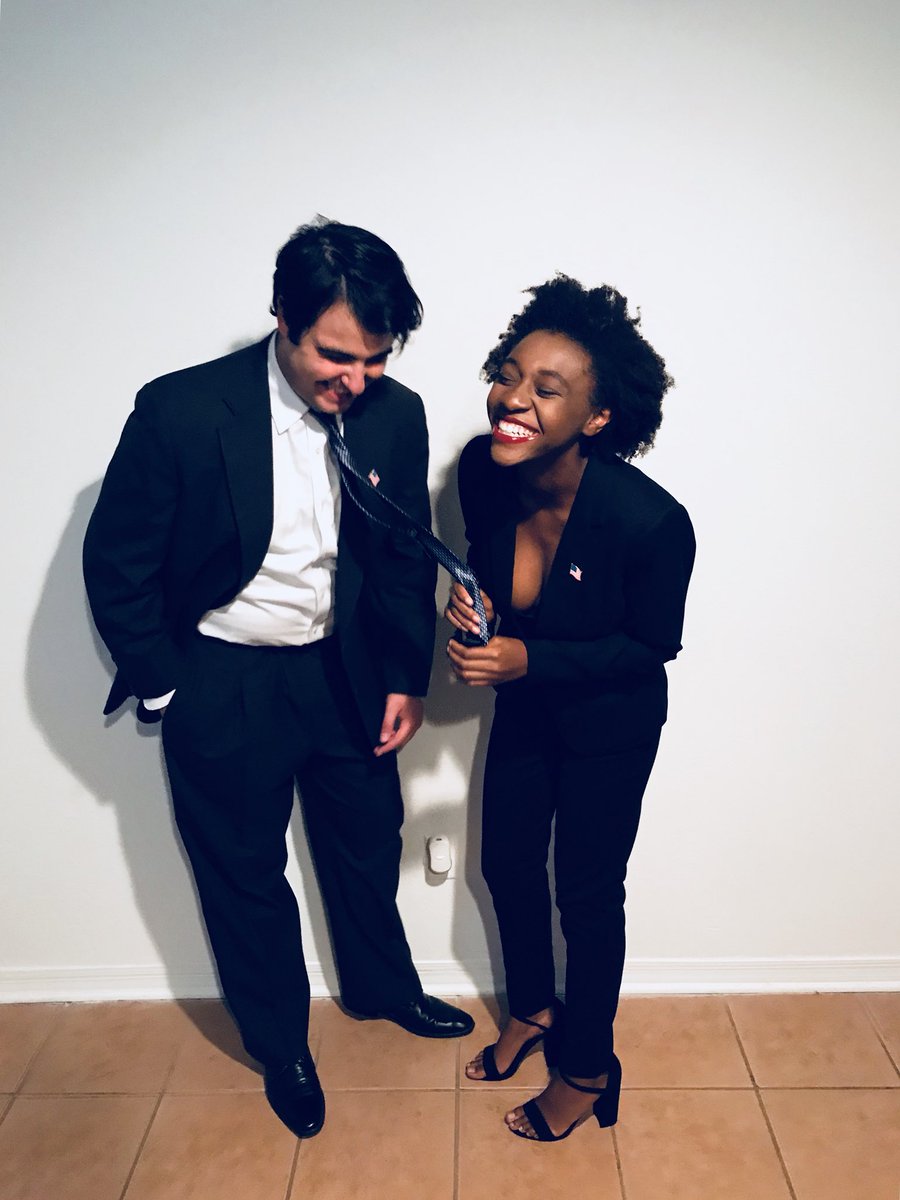 asassanian17's tweet photo. Fitz and Olivia #scandal @tonygoldwyn @kerrywashington @scandalabc https://t.co/BACVRSg4g9