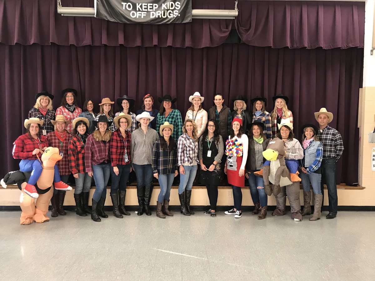 FES celebrates Halloween with their VIP parade <a href="/WCSDEmpowers/">WCSDEmpowers</a> <a href="/FishkillFrogs/">Fishkill Elementary School</a>