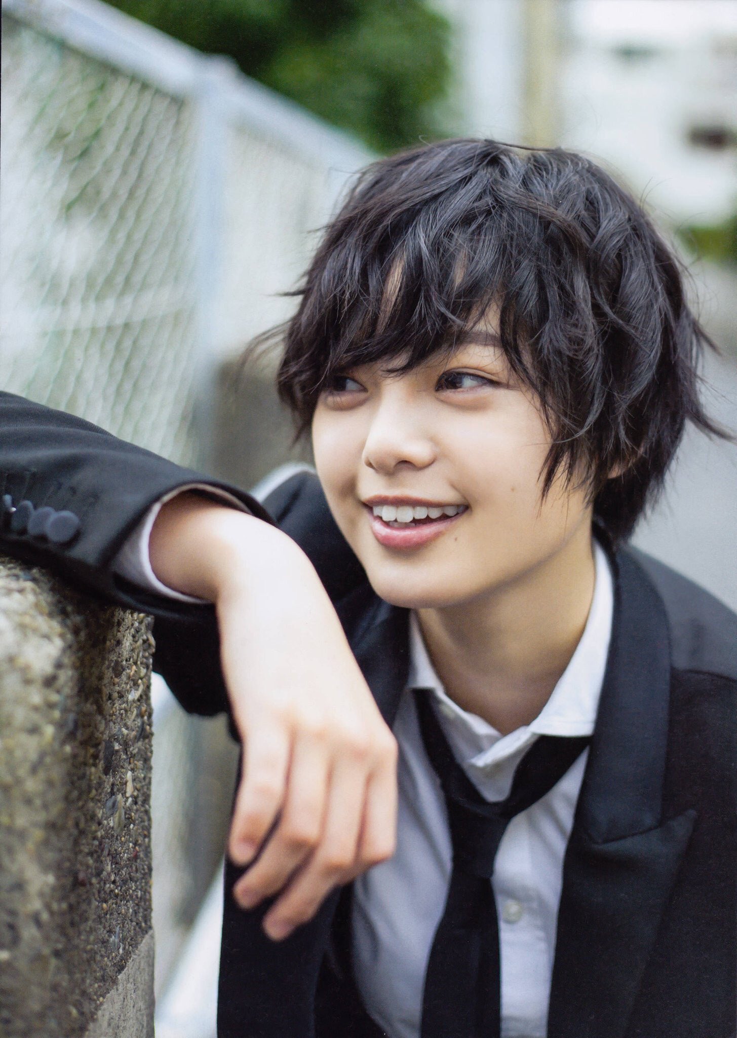 Hide 平手友梨奈がイケメンすぎる件について そこらの男らよりカッコイイと思うんだが てっちゃんほんとは女の子 でもこんなに可愛かったら女の子惚れてしまうわ 欅坂46 平手友梨奈 T Co Gpnft52nvq Twitter