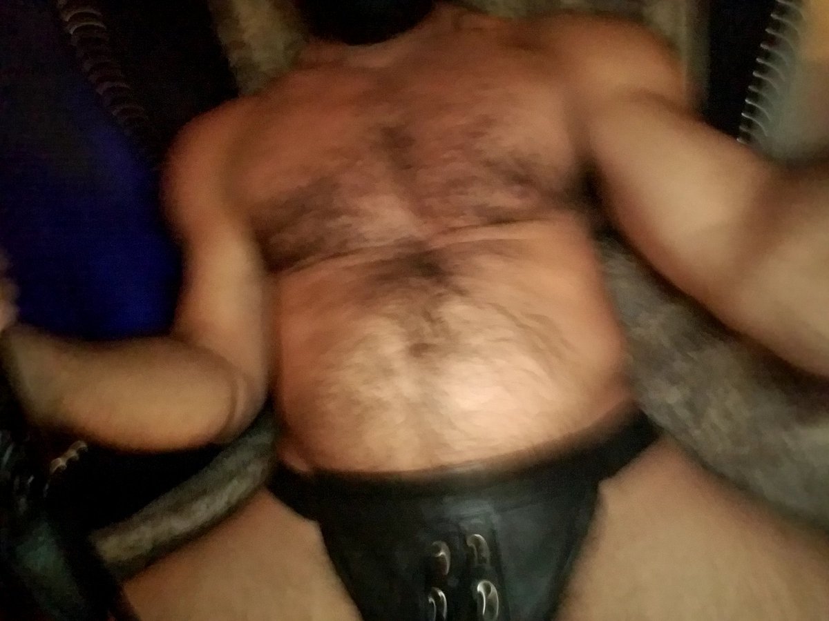 GioForteXXX's tweet photo. Come to Master https://t.co/LoiPM3vIjE