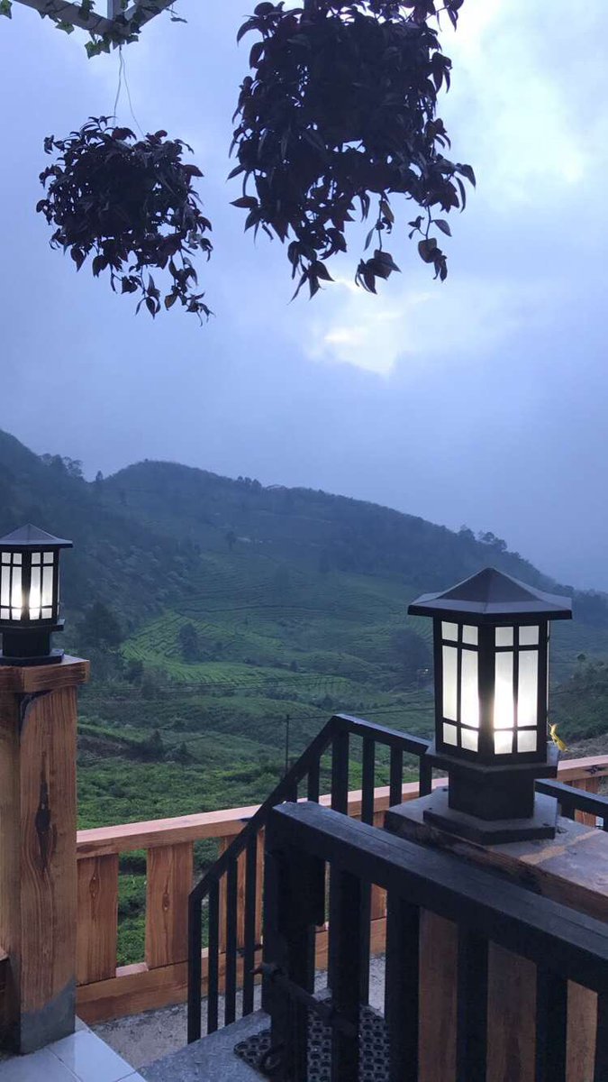 لـ شخص بـ قلبي للأبد :
انت راحه عمري وانت حبيب لحظتي الحلوه والمره.

#سنابي
#snapchat
#خلفيات_ايفون 
 #صباحات_الهلال