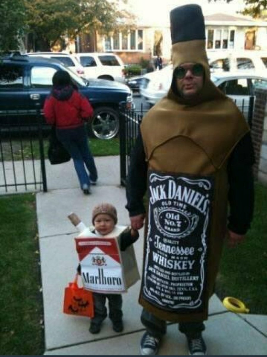 weClubb's tweet image. Padre del año #Halloween #HappyHalloween #valencia #elcarmen