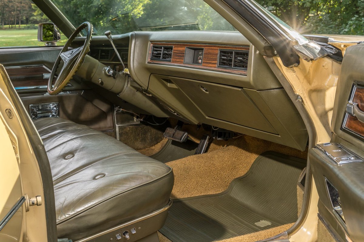 NielsvanRoij's tweet photo. Web Find Wednesday
The 1972 Cadillac DeVille station wagon: one of only two coach-built cars. #WebFindWednesday
#cardesign #coachbuilding https://t.co/jzDOsixg0B