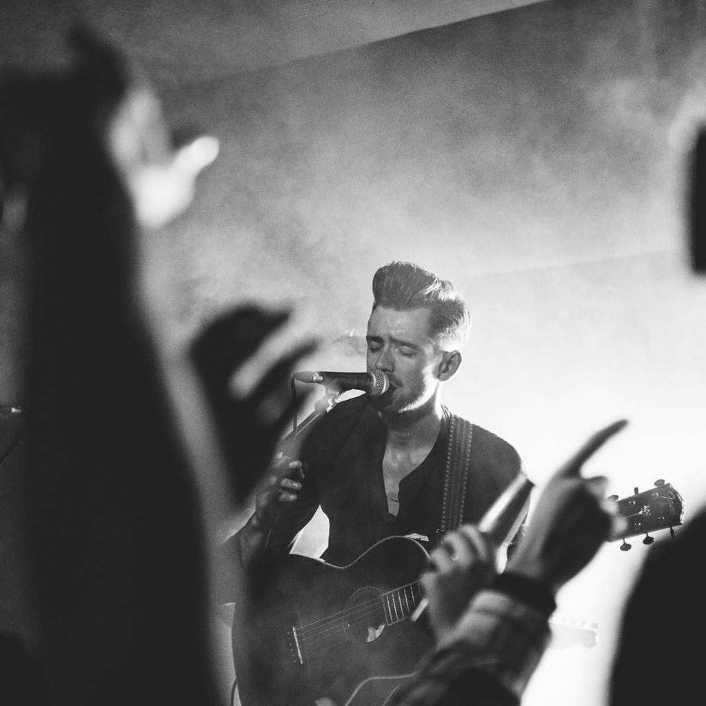 Fret_Buzz_Mag's tweet photo. @calum_lintott | @theloftsouthampton 📸 @youvebeenshotbyjake https://t.co/1guJyuRbLQ https://t.co/K2gw6scORE