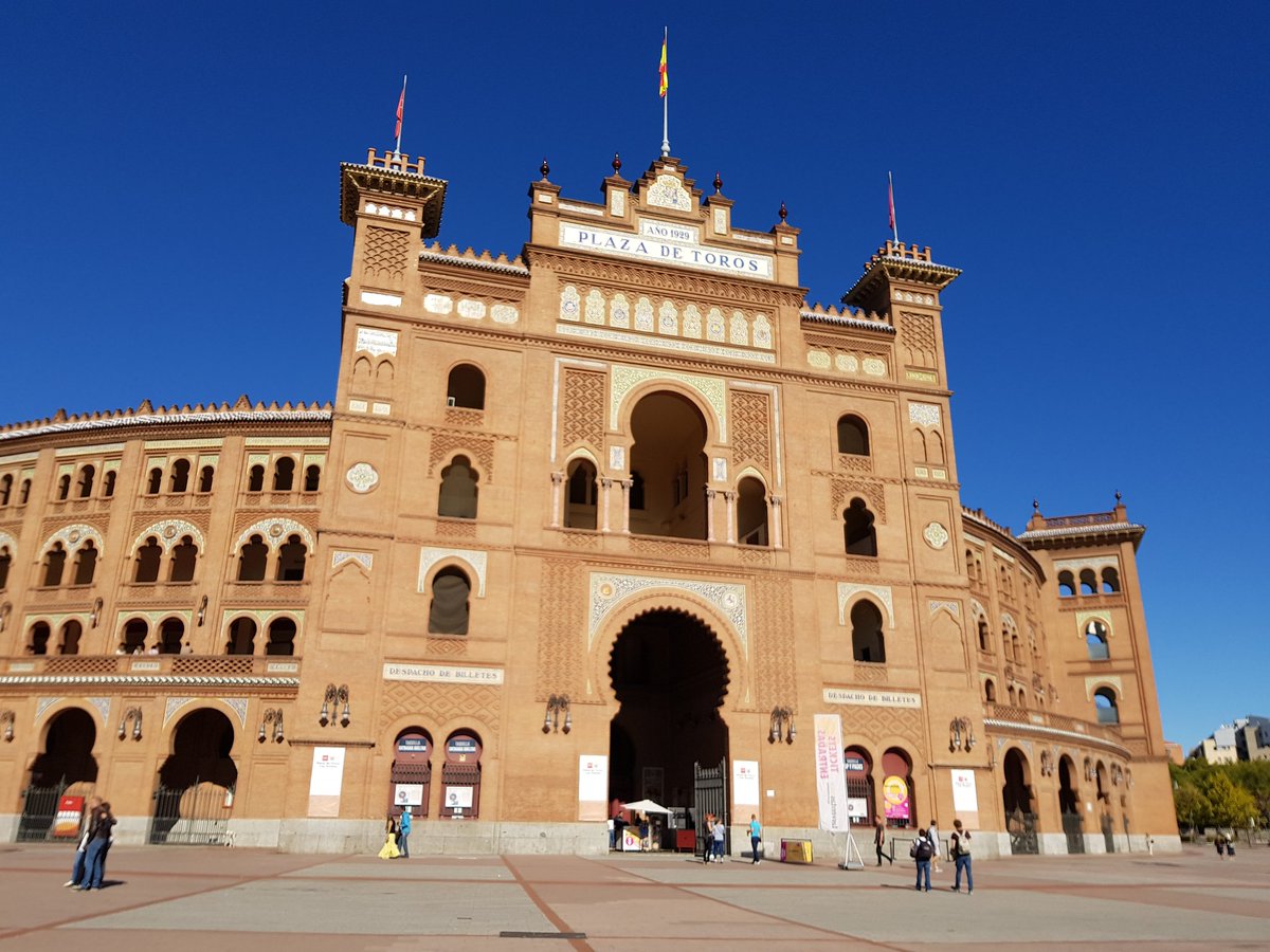 PTAberdeen's tweet photo. #holidays #Madrid #beautiful @PTAberdeen https://t.co/VUfrYqxl9S