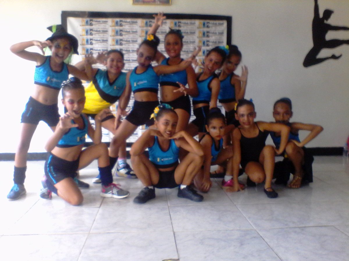 TalentoUnido's tweet photo. Buenas Noched Ooooowww Sigue el Terror Nuestro Nivel Infantil Dia de Halloween #Dance  #Martes #Terror #Vida #Vnzla#Likes https://t.co/eLMkElfIuF