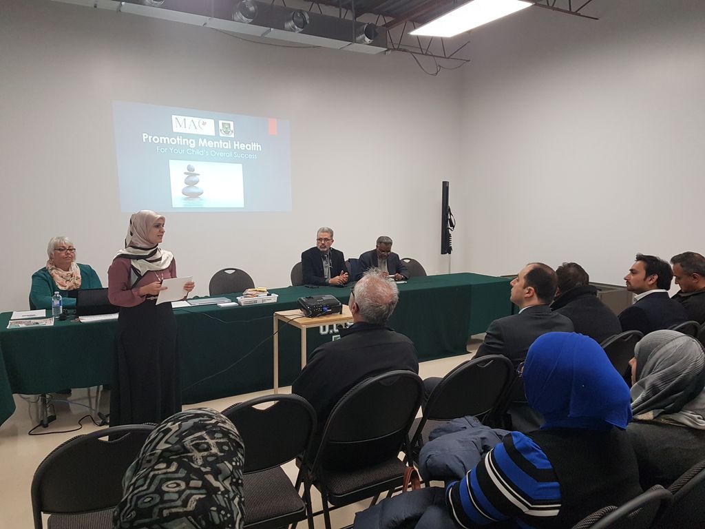 mac_ogs's tweet photo. Tonight we had a mental health seminar &amp; movie night! Great turnout... Let's learn, grow and have fun together! https://t.co/v5cIu2kHhN