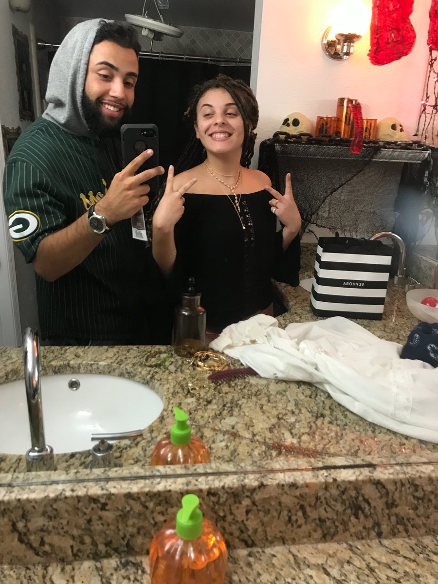 amonell2's tweet photo. The lovely girl I take for granted every single day. I guess I won't learn until she's gone. 😞 https://t.co/0mnJO43qWo