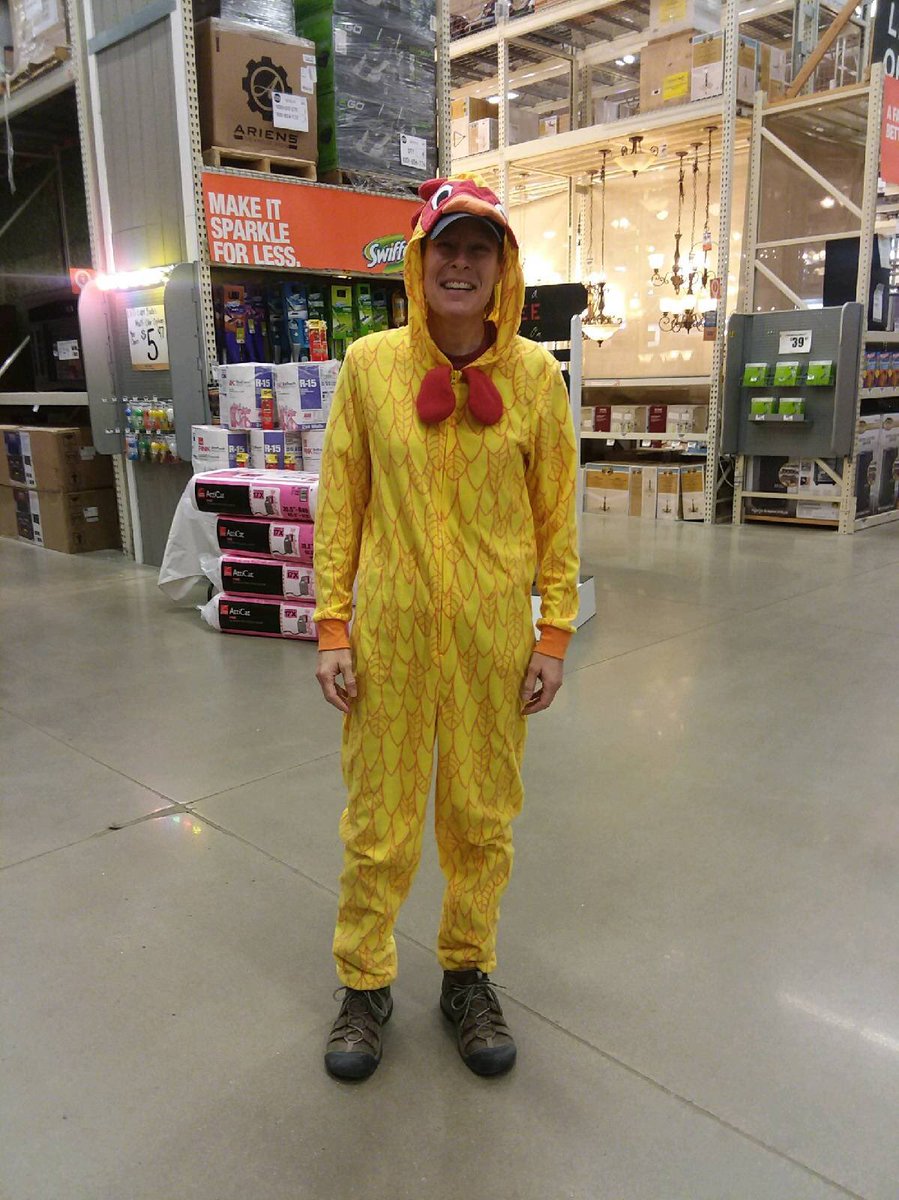 DepotHowell's tweet photo. Happy Halloween from your favorites! What did you dress up as for Halloween? #HomeDepot #halloween #mwoct2017 https://t.co/RNl1R2jvbO
