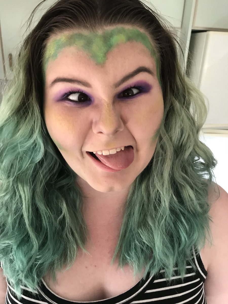 LEHarkin18's tweet photo. Felt very spoopy this Halloween . https://t.co/1LdbwgMvPv