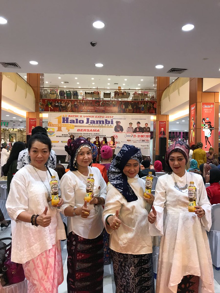singamasindo's tweet photo. Fiesta White Tea menjadi pilihan ibu - ibu sehat dan bugar ! #pertamadiindonesia #whitetea #kenikmatanyangmenjagamu https://t.co/ItltTtg6xB