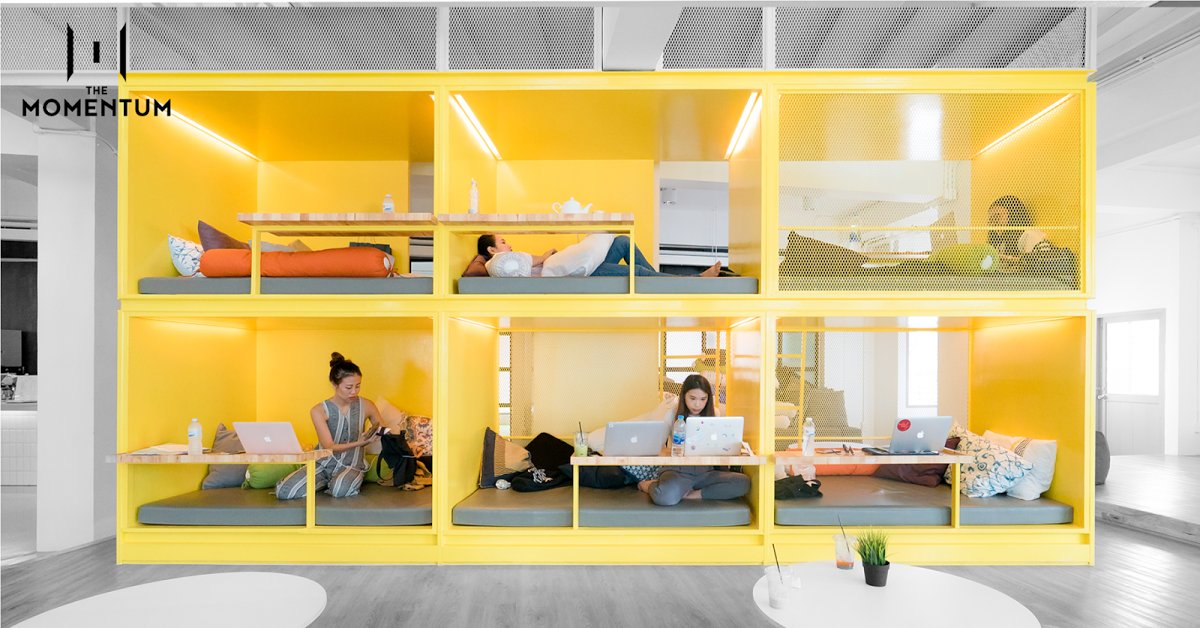 SansiriPLC's tweet photo. หนีงานมางีบหลับกับ Co-working space แหวกแนว 'NapLab' ที่ให้คุณได้งีบก่อนปิ๊งไอเดียใหม่ค่ะ https://t.co/2eHckNdEs2 Cr.@themomentumco #Sansiri https://t.co/khoFH678AM