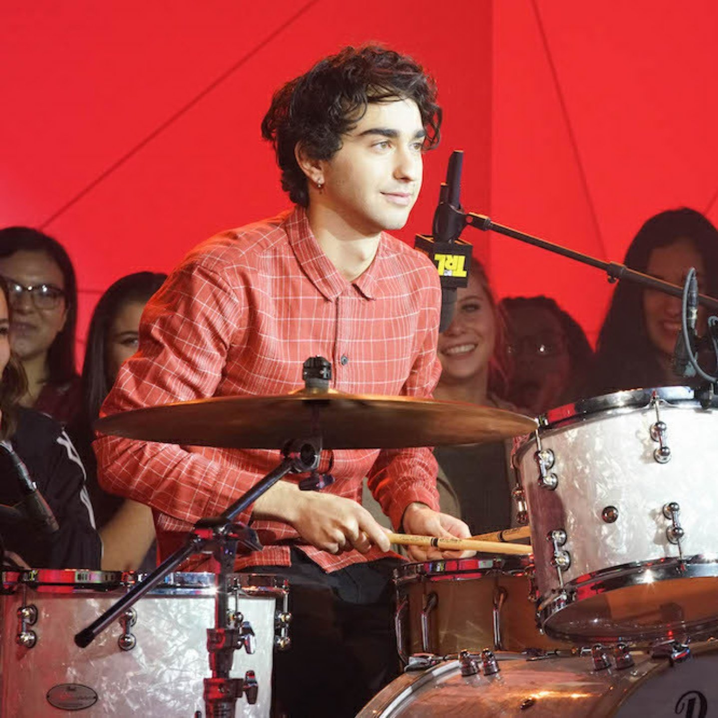 Happy Birthday to greatest, most amazing, and truly inspiring drummer boy and actor. ALEX WOLFF 