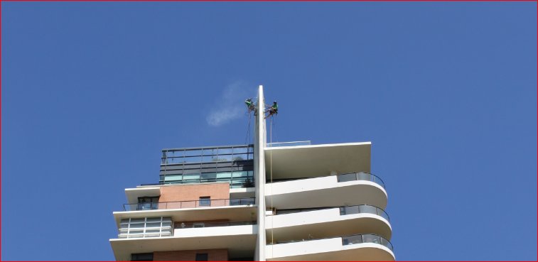 High in the blue skies of #Sydney 
Preventative maintenance for your building #building #cleaning  #prechristmascleaning  <a href="/MagellanCompany/">Magellan Company</a>