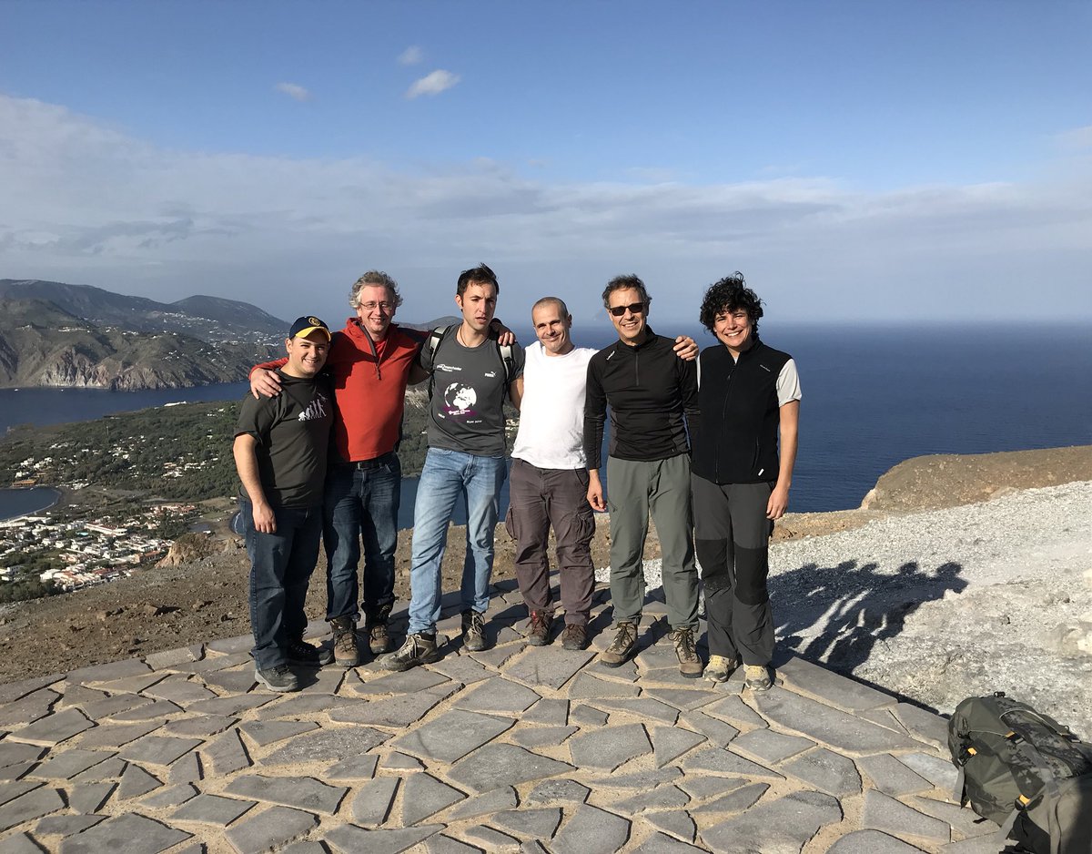 Final field campaign of <a href="/ERC_Research/">European Research Council (ERC)</a> project CO2Volc in Sicily, big thanks to colleagues from @UoMSEES <a href="/UoMSciEng/">UoM Science and Engineering</a> INGV Catania CNR Firenze