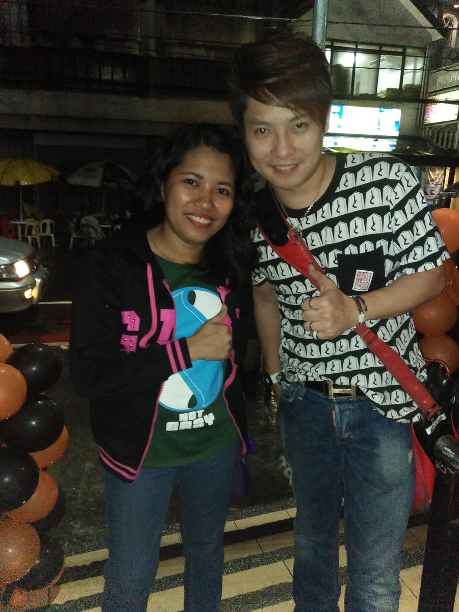 iamfranz_16's tweet photo. Kuya jett at cbg malate #BoysOfSix #Vocalist #Sixters https://t.co/iPRK25MdD0