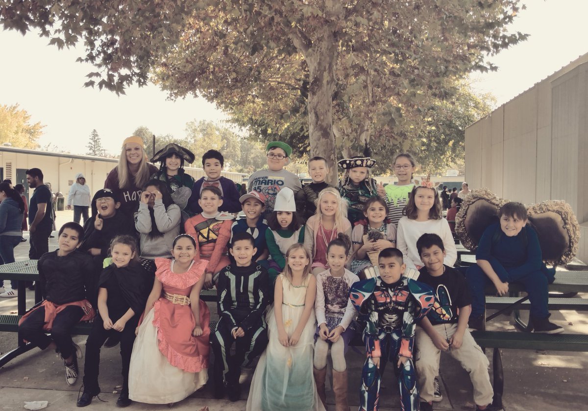 Mrs. Hunter tweet media