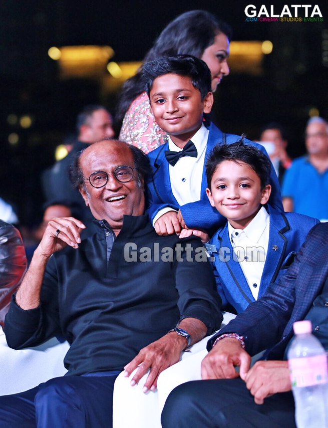 kutty_muki's tweet photo. #Epic2point0audioLaunch
Perfect tag epic celebration for @superstarrajini & @dhanushkraja fans thanks to @galattadotcom for this pics https://t.co/VsKm9Ryquf