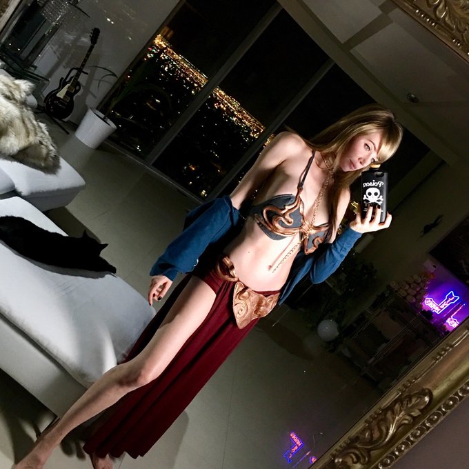 Logging on as a Basic AF internet chick. Happy Halloween 🎃 https://t.co/kZ9BJsgeS3<a href="/tag/costarica"class="tags"><span>#costarica</span></a><a href="/tag/mfc"class="tags"><span>#mfc</span></a>