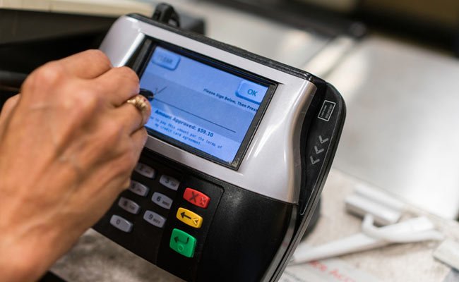 Madhya Pradesh is the top state in digital initiatives says a consulting group. Read more on #CashlessBano at goo.gl/FaETzd.