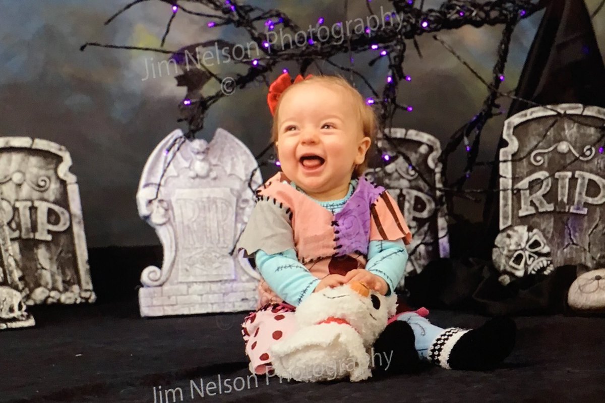 Dancegurl04's tweet photo. #happyhalloween @disney @disneybaby @disneystyle @thedisneybound @pixar @ellentube @TheEllenShow @abc7newsbayarea @ABC https://t.co/gd7dX1gEyq