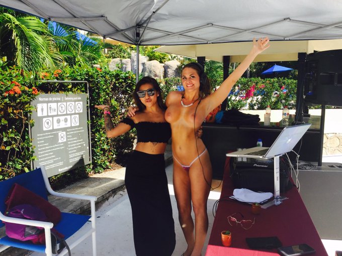 Topless DJing is always a good idea https://t.co/8wpfvVrq29<a href="/tag/follow"class="tags"><span>#follow</span></a><a href="/tag/sexy"class="tags"><span>#sexy</span></a><a href="/tag/tittytuesday"class="tags"><span>#tittytuesday</span></a><a href="/tag/rt"class="tags"><span>#rt</span></a><a href="/tag/camgirl"class="tags"><span>#camgirl</span></a><a href="/tag/bigtitties"class="tags"><span>#bigtitties</span></a>