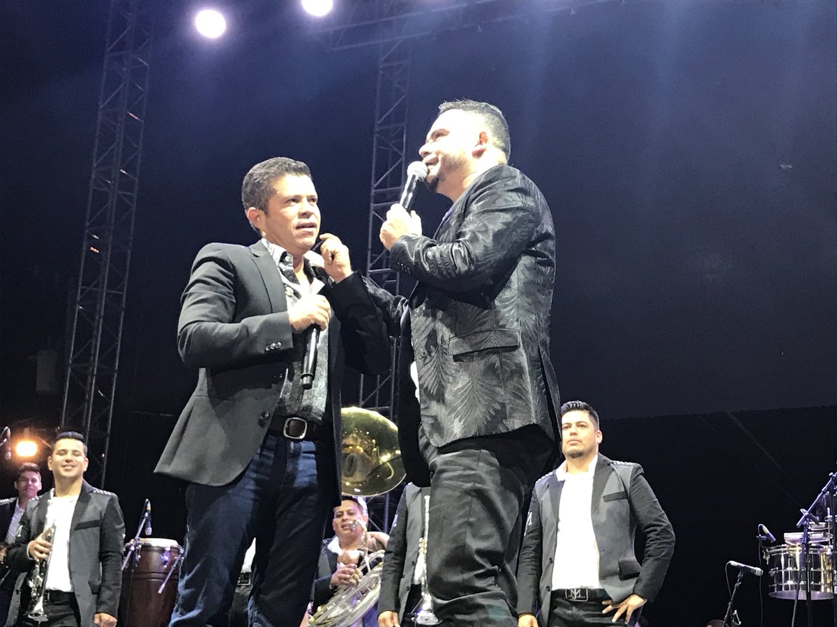 furiaoficial's tweet photo. No podía faltar el dueto de @ClaudioAlcaraz y @j_medina37 nada preparado pero todo un éxito!!! @NicoPRmx https://t.co/WzP1nrKc8L