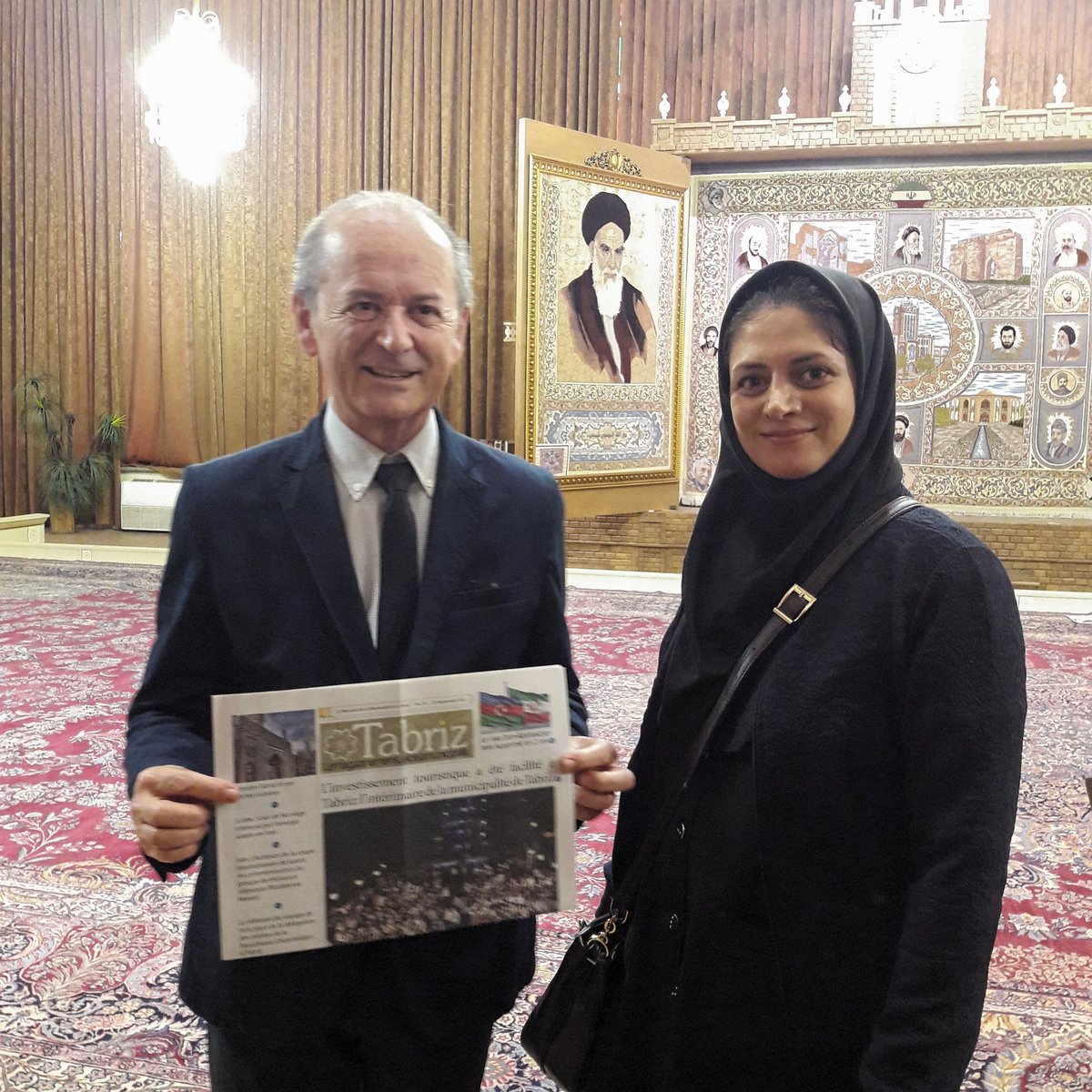 FranceenIran's tweet photo. Le journal municipal en français de Tabriz accueille l'Ambassadeur de @FranceenIran dans la ville. https://t.co/QK9qqqOLay