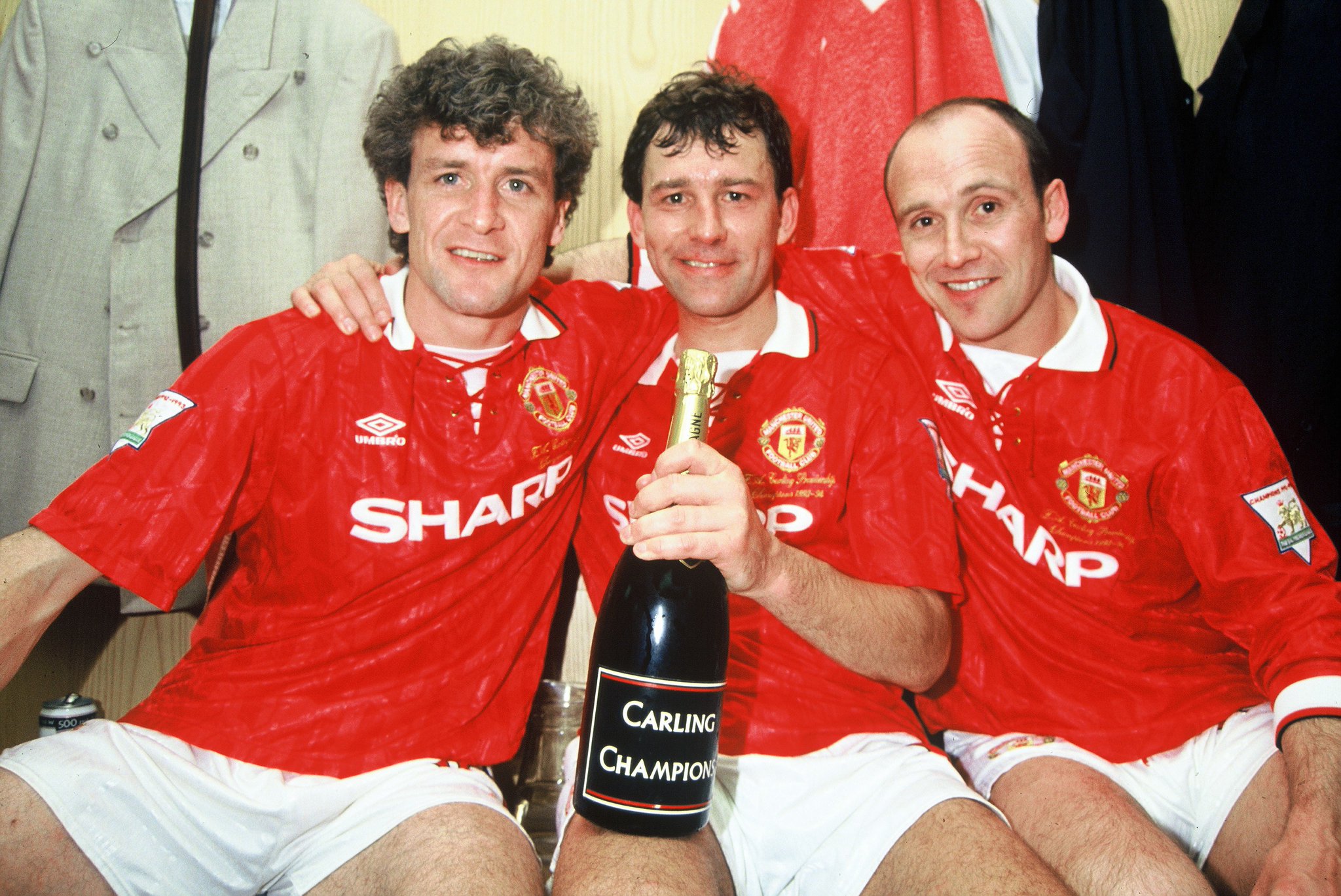 Happy birthday to United legend Mark Hughes! 