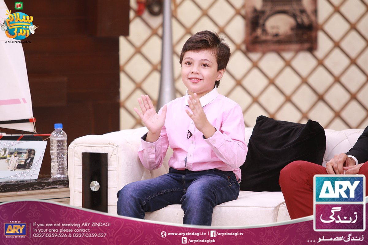 amnakhani123's tweet photo. @iqrarulhassan 's son Syed Pehlaaj Hassan with Taya @faysalquraishi ❤💕💞😍👍👌
Don't forget to say MashAllah
Sooooocute baby https://t.co/wneIOoPLpB