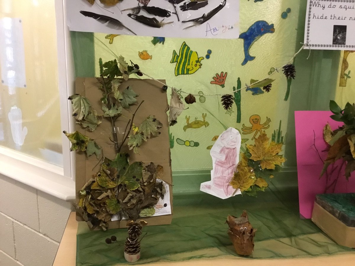 BirchesGreenPri's tweet image. Super autumn projects for our new topic in reception. #whydo squirrels hide their nuts? #eyfs