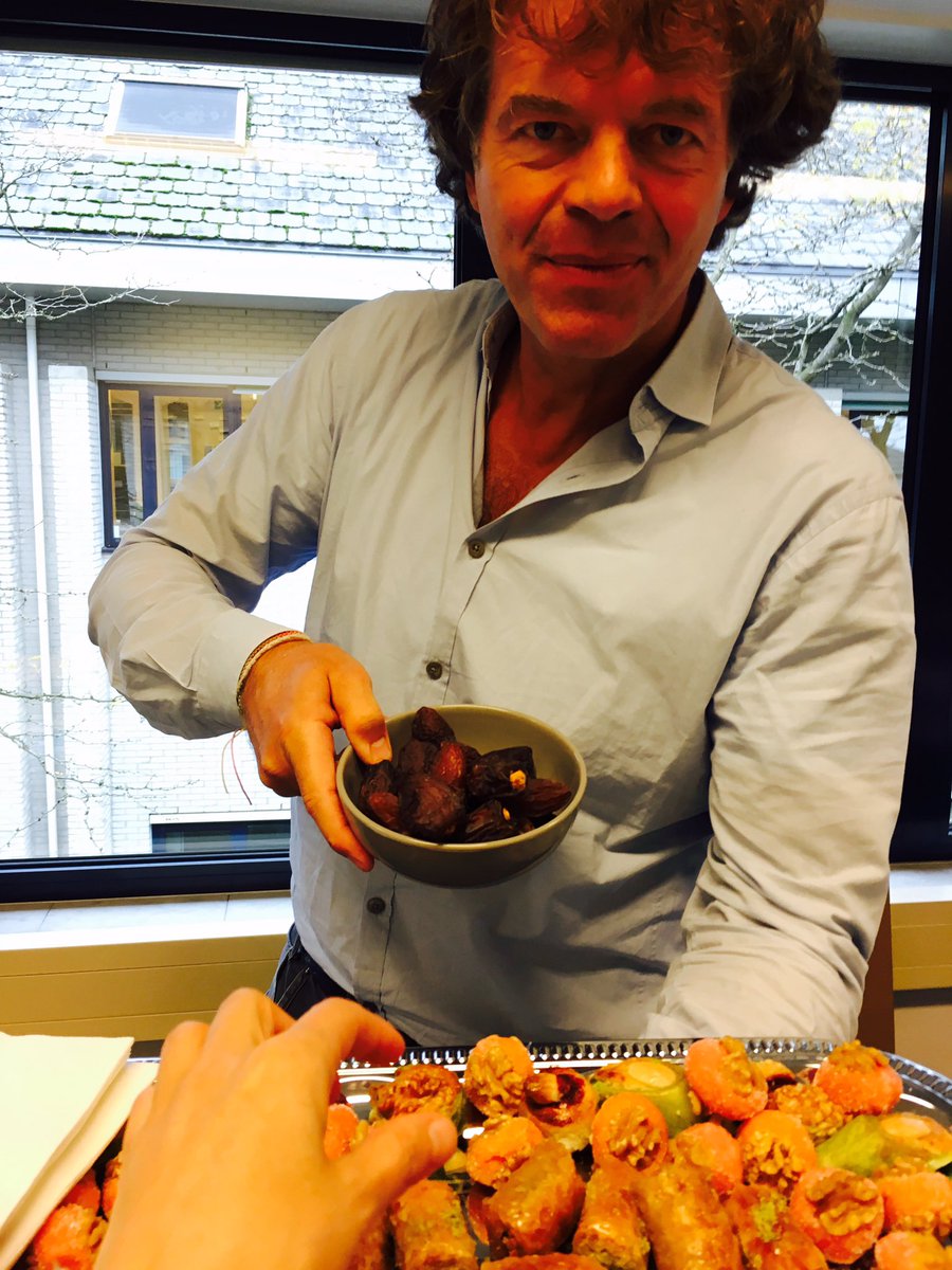 Oh we zijn zo blij... 🎈🎈(nog) gefeliciteerd <a href="/herbertpesch/">Herbert Pesch</a>! #traktatie