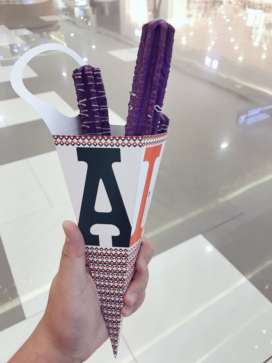 CDOmnivore's tweet photo. I can't get enough of these ube churros #Lalolaph #lalolacdodowntown https://t.co/Bh6w0ka2y2