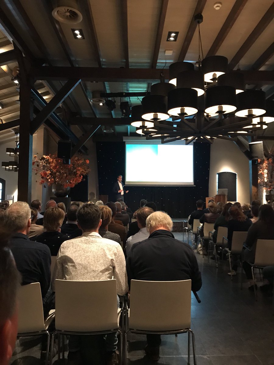 HermaBrinkhuis's tweet photo. Leisure in business van start @StratechNL @Countus #recreatie #vrijetijd #kennis #volverwachtingkloptonshart https://t.co/3wsI3PYOZw