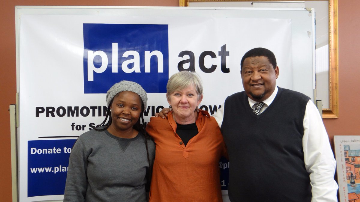 Planact_NGO's tweet photo. Sharon Hayward from the #LondonTenantsFederation visited us early this year for our project in the #CorridorsOfFreedom https://t.co/oLn5kSzOee