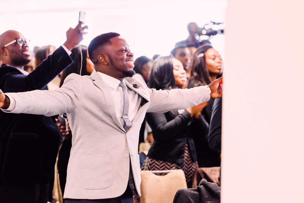 TheFxmily_'s tweet image. This is how we’ll be smiling at Satan when we enter the Borough of Croydon with our new souls this Sunday! 😁😊

#WordWeek
#SPACCroydon2017