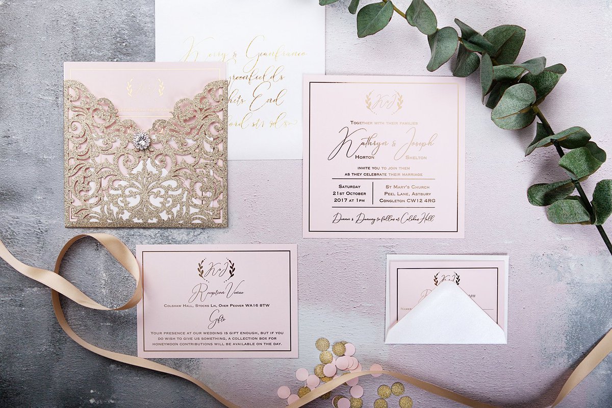 We have some BIG SHINY NEWS! 💫💌
Visit our blog on our website to find out more! emmydesigns.co.uk/emmy-designs/b… #weddingstationery #foiledinvites