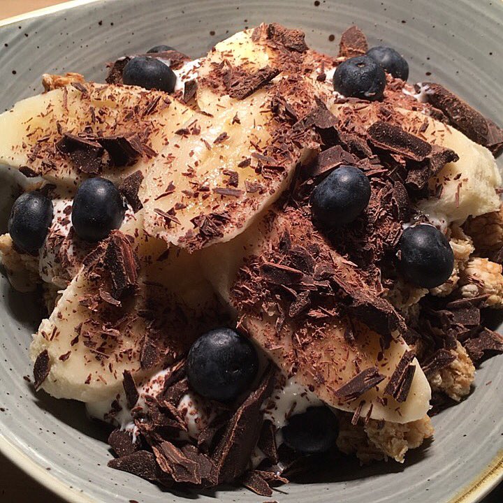 ezra_gil's tweet photo. Ezra’s granola... Part of the new winter menu 
#ezraandgil #newwintermenu https://t.co/RxNQi1KaX0