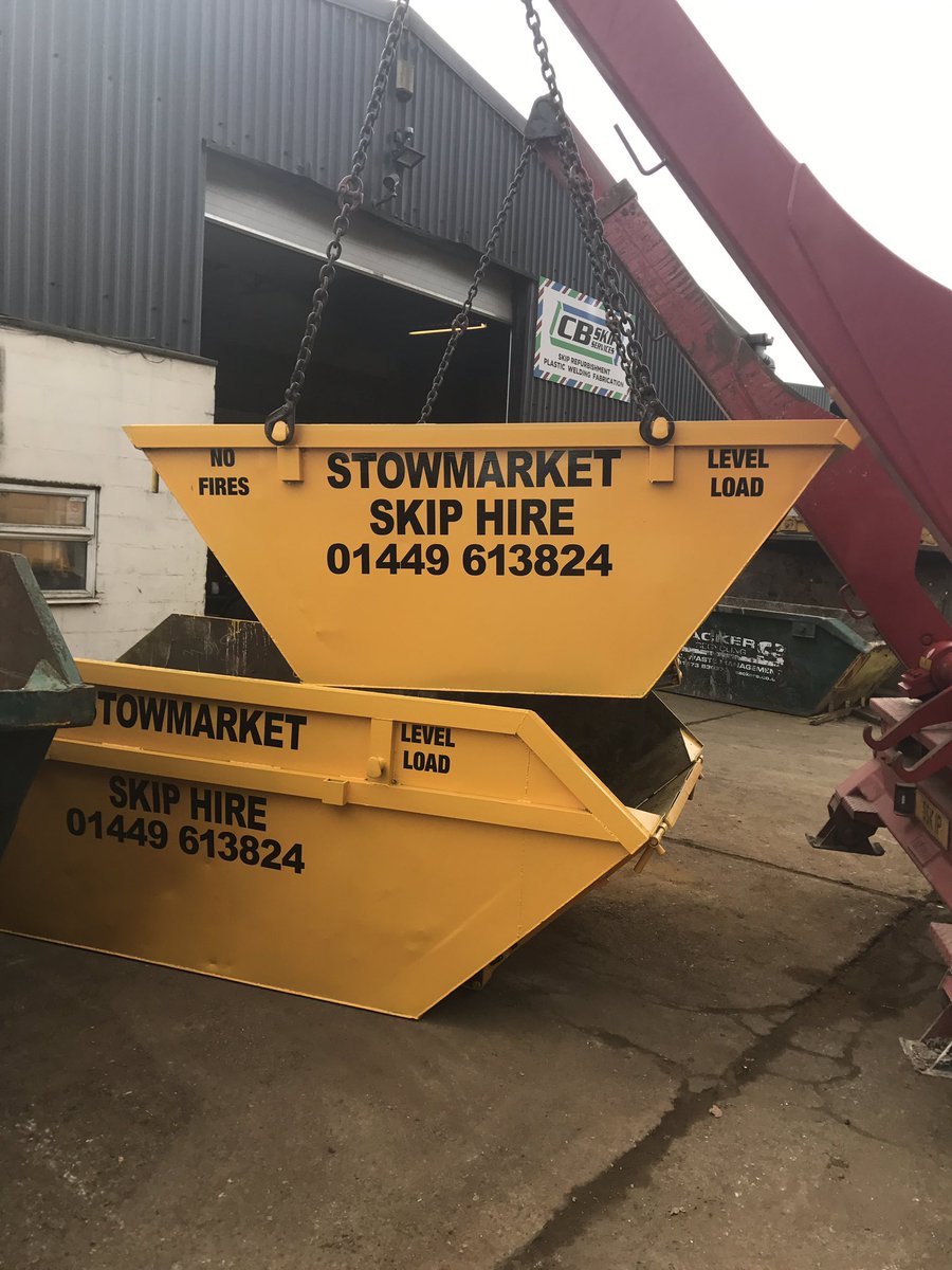 SkipServices's tweet photo. Stowmarket Skip Hire picking up finished refurbished skips #CBSS https://t.co/AGDPrEbhBz