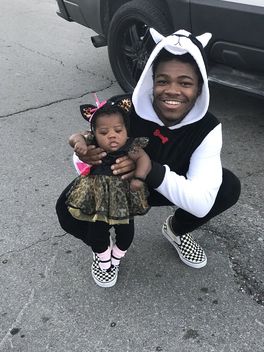 fuckkwithbuddYY's tweet photo. Had fun for Halloween 😏..! https://t.co/2i9cHYVKO4