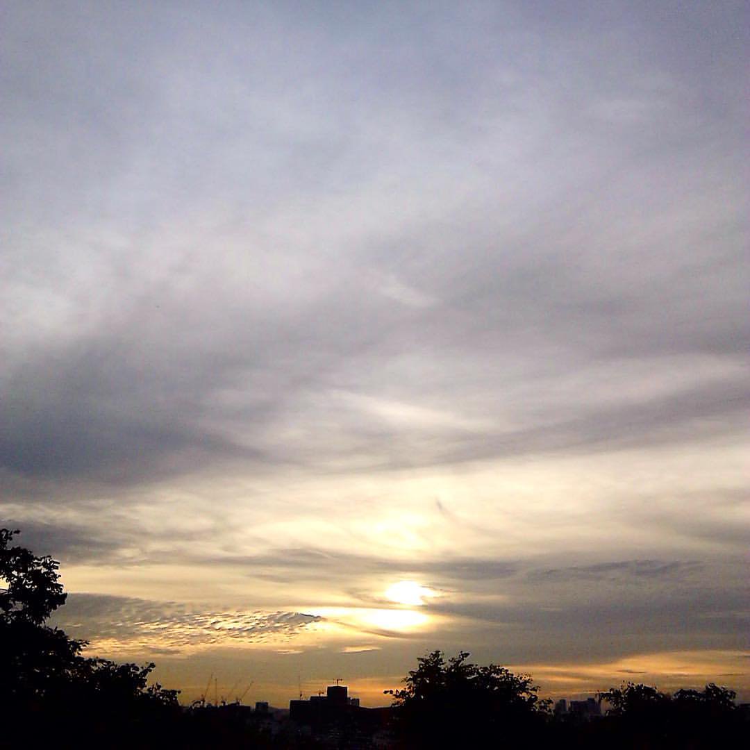 aliciacbenoy's tweet photo. Found a good spot for #sunset 😀 #trekmiles #trekking #walkforcharity #walkdontrun #夕阳余晖 #senja #twilight #黄昏 #暮色 #eveningwalk #eveningsky https://t.co/T3tTmW5UM1