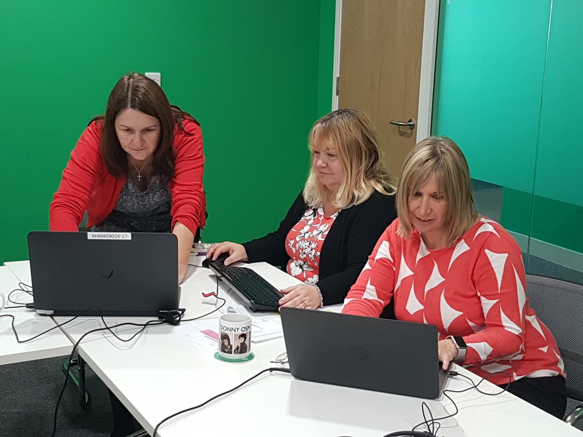 DiscoveryLDA's tweet photo. Our finance team @DiscoveryLDA working in partnership with @DimensionsUK #partnershipvalues #getmorefromlife https://t.co/H9uXrgpdUu