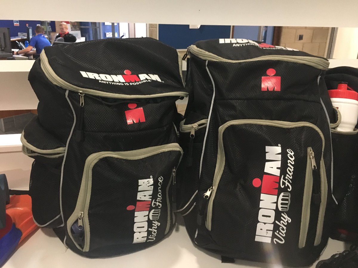 BM_gate's tweet photo. #bagproblems again as post swim feed at the @JCCS_Leeds cáfe today. For clarity mine is the more neatly zipped one 😁 https://t.co/xEFu1HlQFW