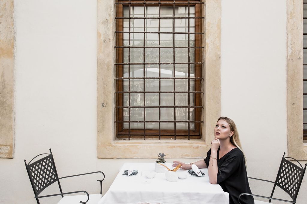 Borsari36's tweet photo. Enjoy a special #lunch in our #cozy corner in the ❤ of #verona

Insta📸 by @reinhardt42 https://t.co/AMB4TqHII3