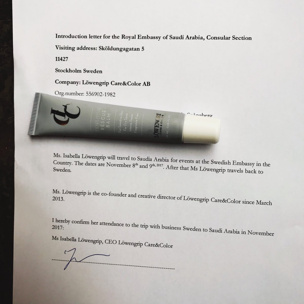 lowengrip's tweet photo. Embassy of Saudi:
- You need permission from your employer to leave 
- Ok but I’m the owner!
- No I need it written from your boss
- Sure.. https://t.co/AEBC3iDoZS