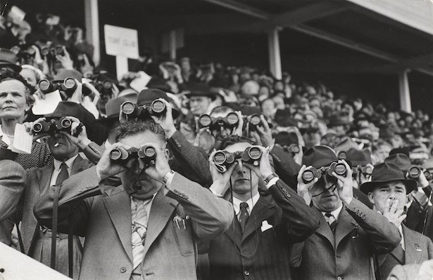 swarmium's tweet photo. “To photograph: it is to put on the same line of sight the head, the eye and the heart.” Henri Cartier-Bresson

#swarmium #bresson https://t.co/cPvexmfcW0