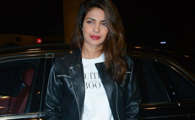4dailypurpose's tweet photo. Manhattan terror attack - 5 blocks away from Priyanka Chopra’s home in New York where she is shooting of the show #Quantico
#ManhattanAttack https://t.co/AavDaSJIuE