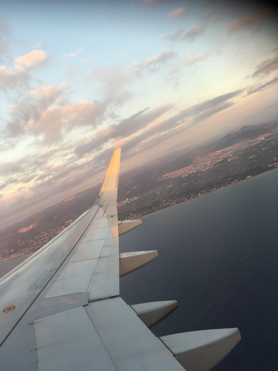 AlphaCRCGames's tweet photo. Step 1: fly to Paris 
Step 2: coffee 
#Gamesconnection #Paris #Localization https://t.co/udBqz9Q7UC